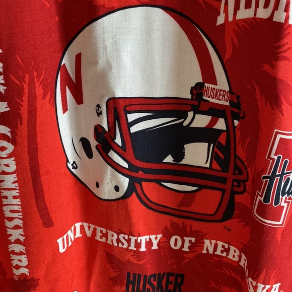 Reyn Spooner Nebraska Hawaiian Shirt Size L - Picture 5 of 8